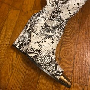 Thigh-high Snakeskin boots! *NWOT*